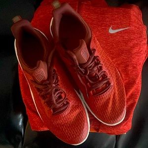 Women Nike shirt size M  n sneakers 7Y fit like 9 women